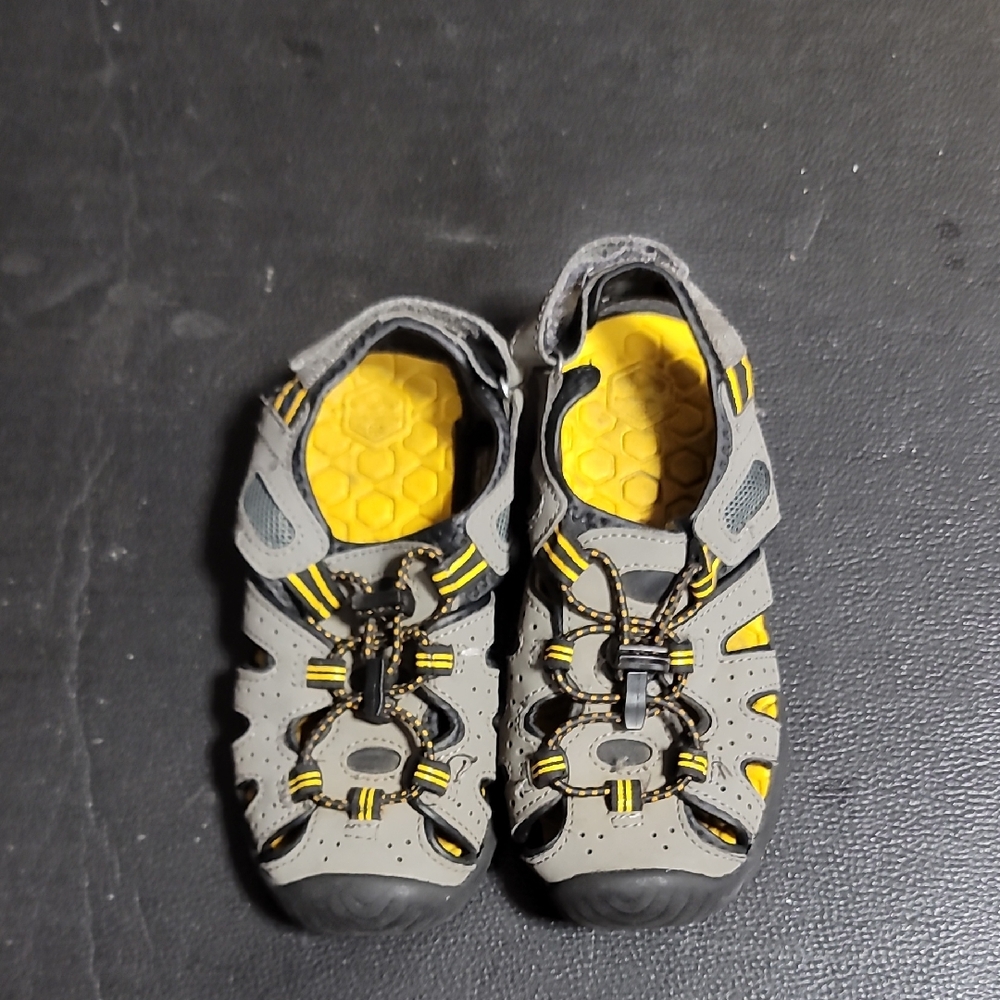 Keen Kids Gray and Yellow Sandals size 13